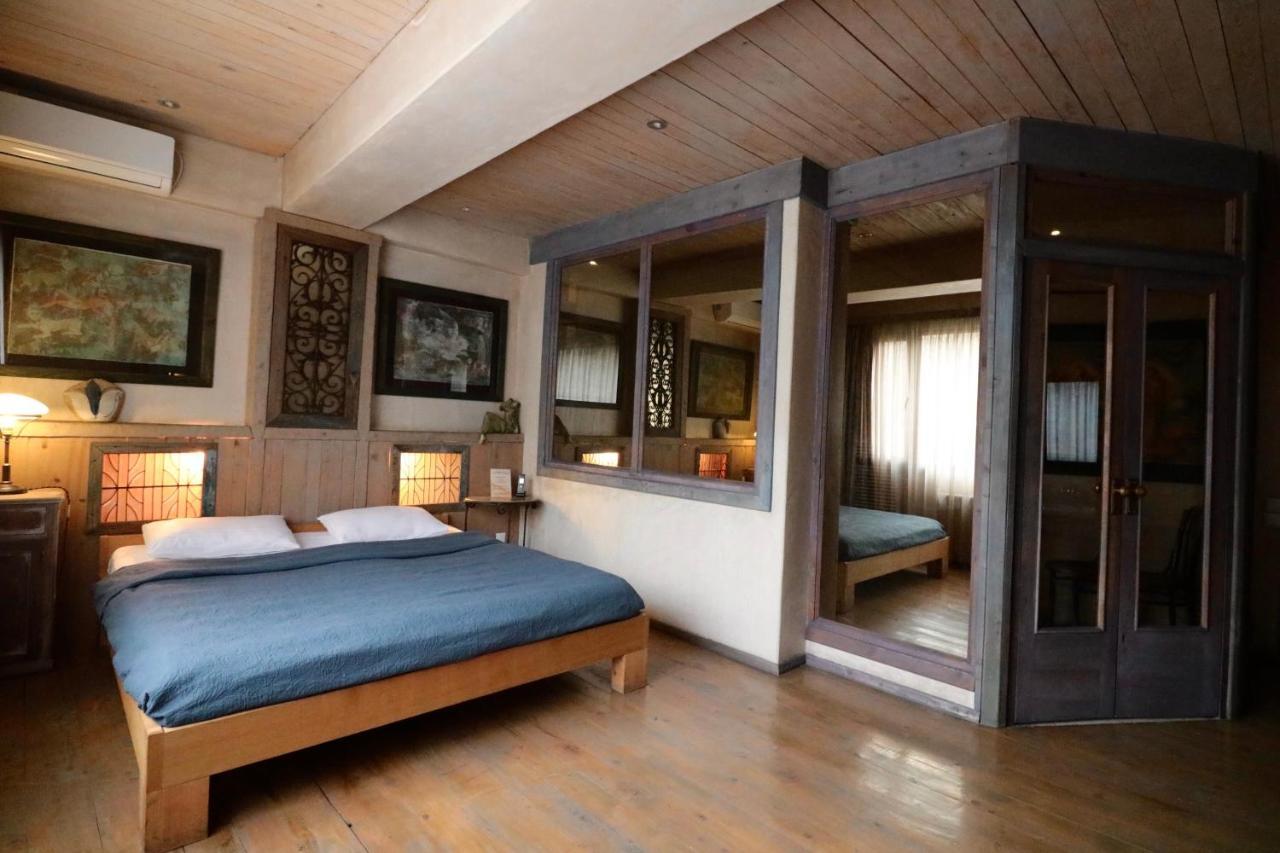 Artists Residence In Tbiliszi Kültér fotó