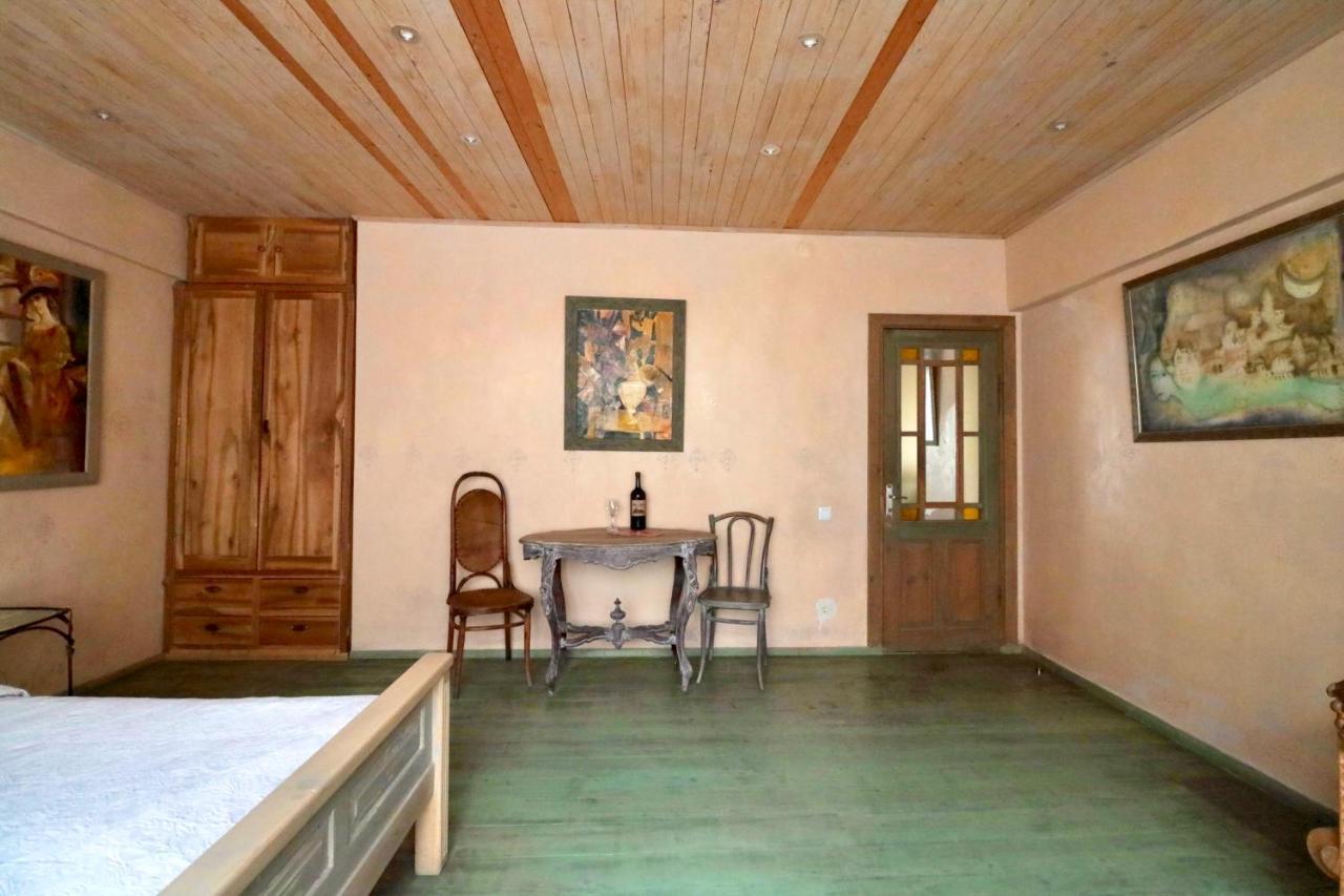 Artists Residence In Tbiliszi Kültér fotó